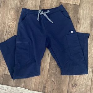 Figs yola skinny scrub pants